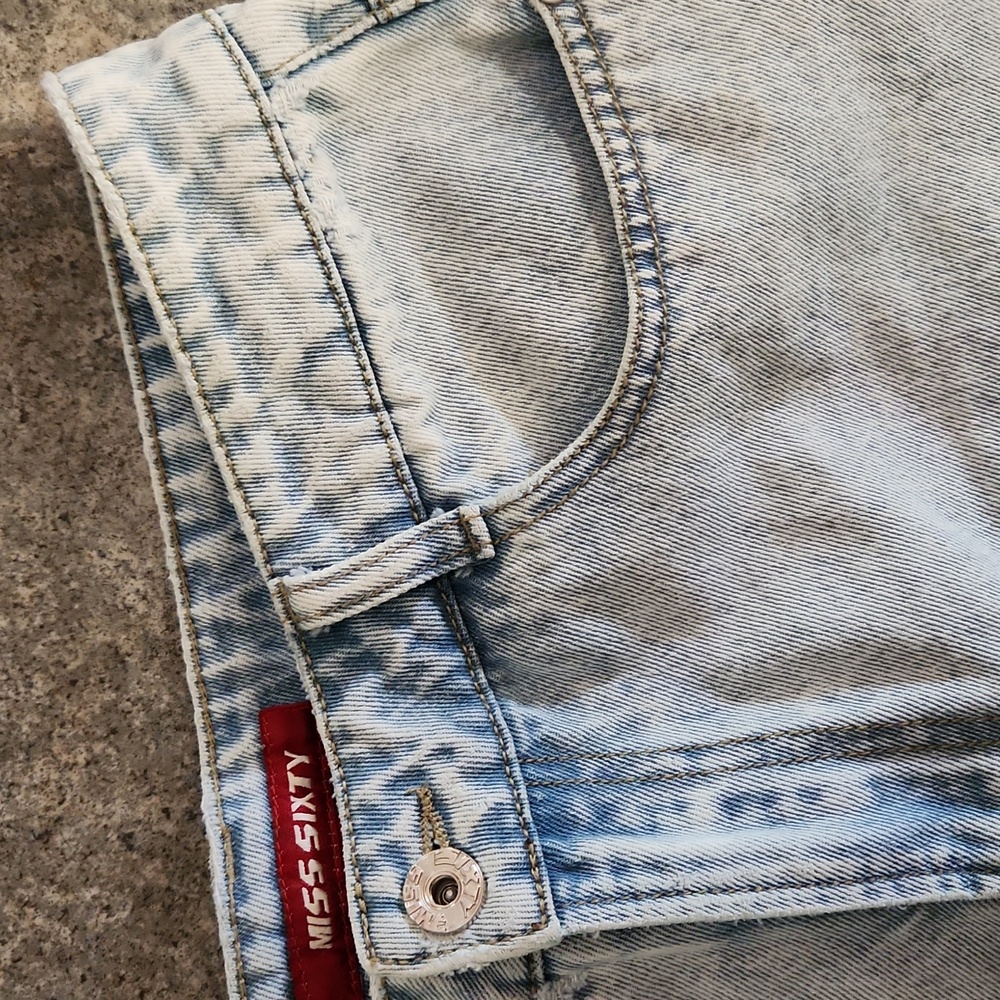 Miss Sixty Light Wash High Waist Denim Shorts Size 30 - Picture 2 of 7